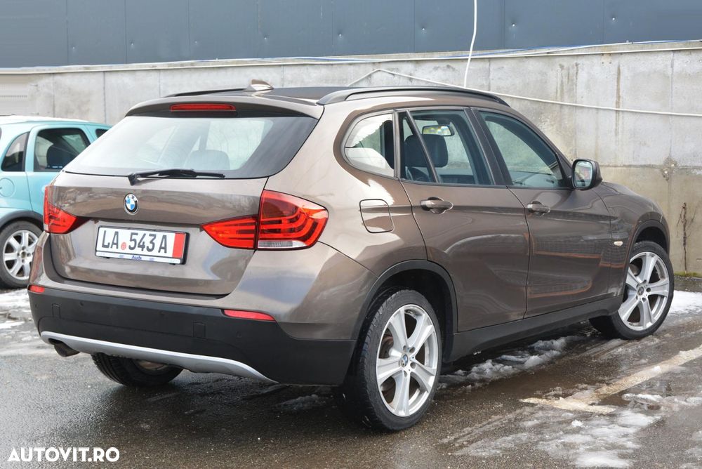 BMW X1 sDrive18d Aut. Sport Line - 3