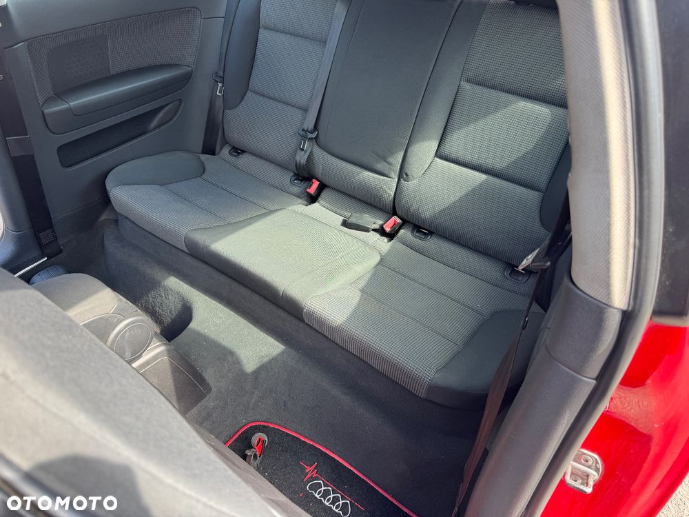 Audi A3 3-drzwiowe 1.6 Ambiente - 8