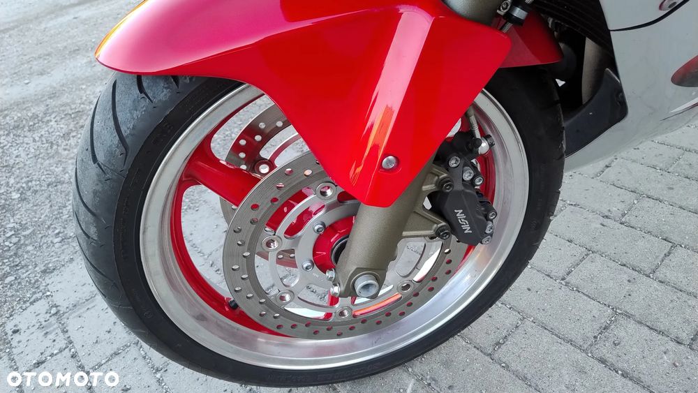 Honda CBR - 19