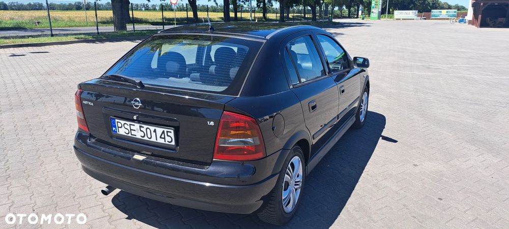 Opel Astra - 1