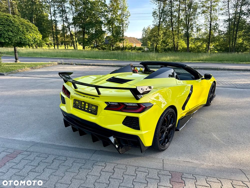Chevrolet Corvette - 4