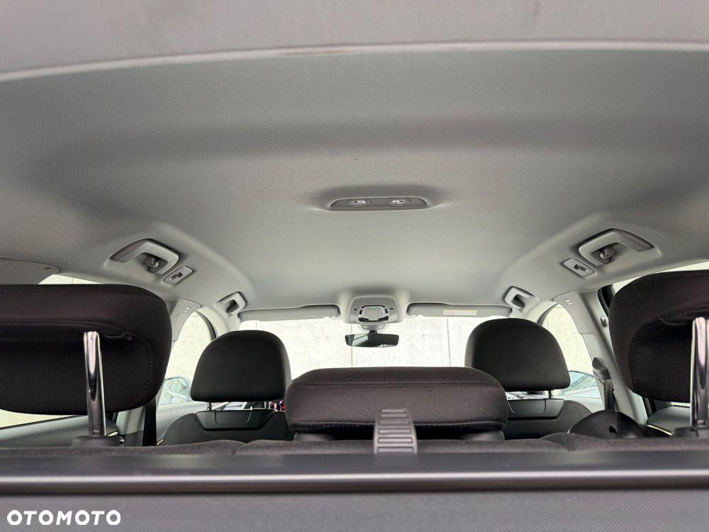 Audi A4 Avant 2.0 TDI S tronic - 9