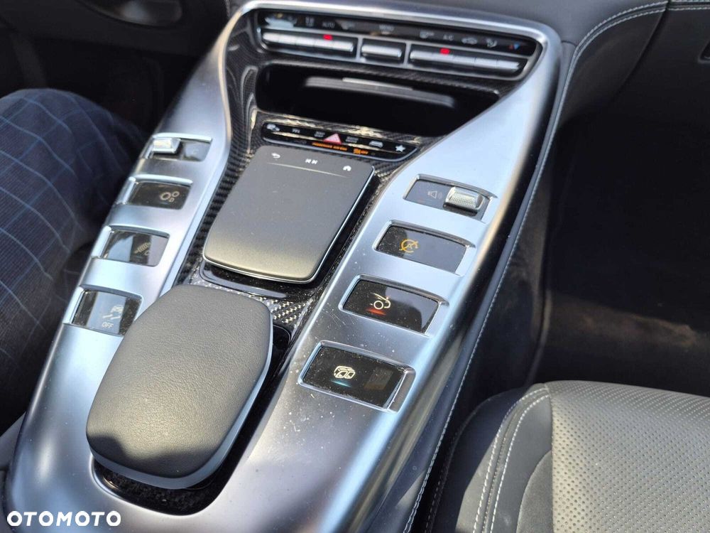 Mercedes-Benz AMG GT 43 4-Matic+ - 22
