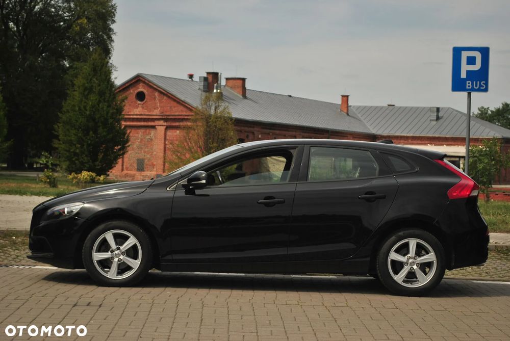 Volvo V40 D2 Kinetic - 9