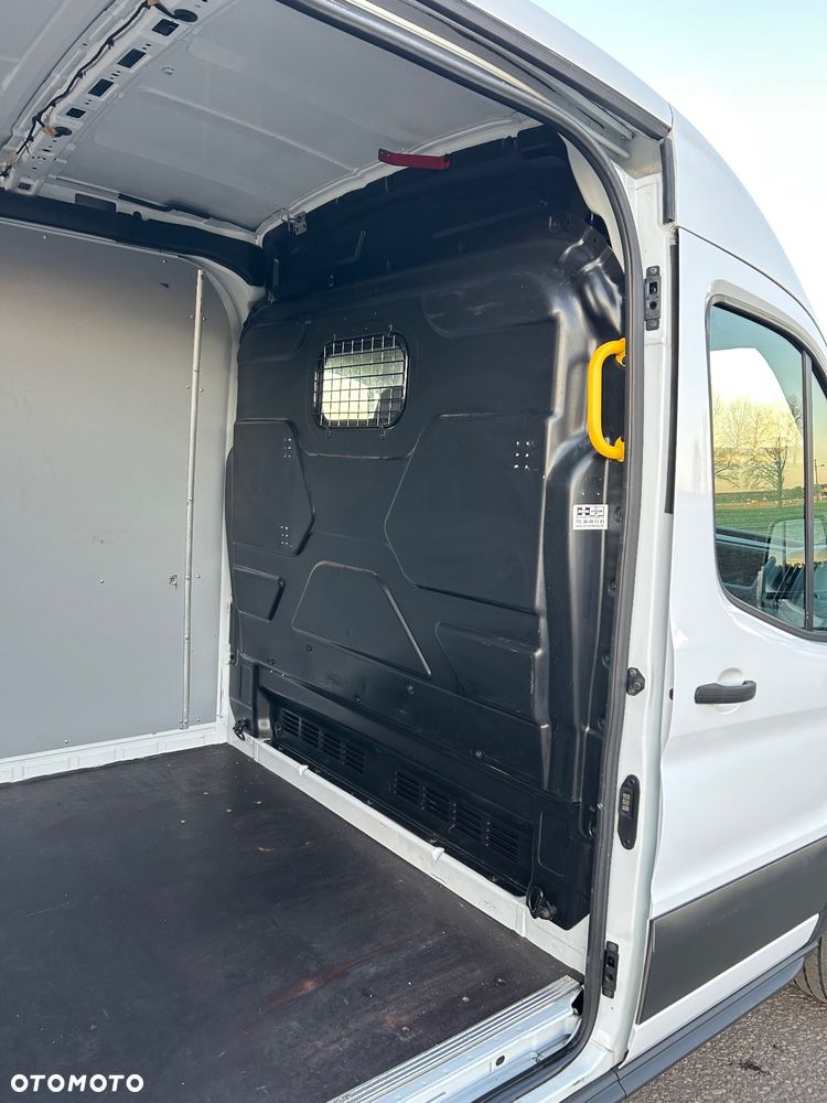 Ford Transit - 22