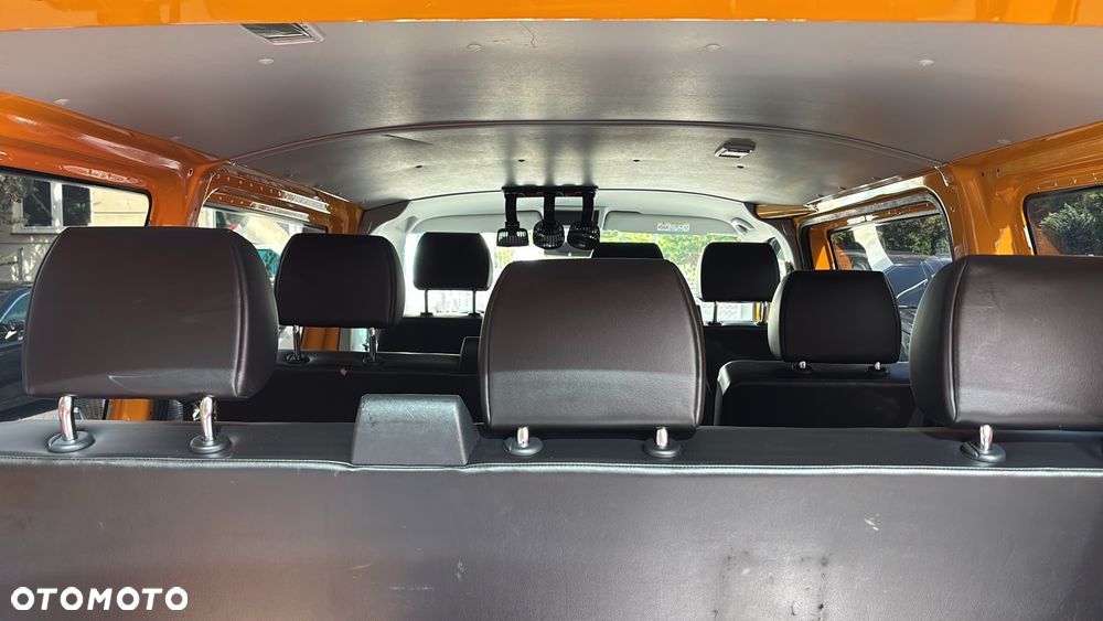 Volkswagen Transporter - 8