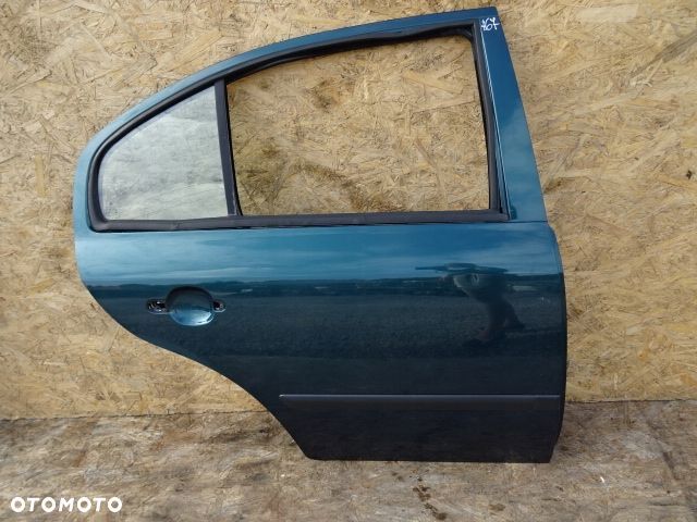 DRZWI PRAWE TYLNE TYŁ SKODA OCTAVIA I 96-00 HB 5D - 1