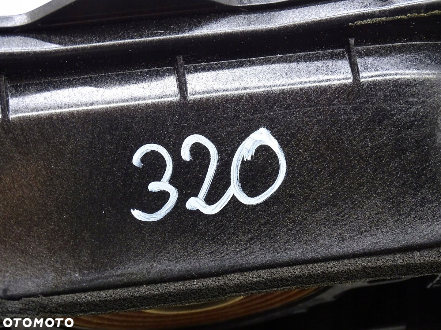 GŁOSNIK SUBWOOFER LOGIC7 MERCEDES CLS W218 W212 A2128202302 - 4