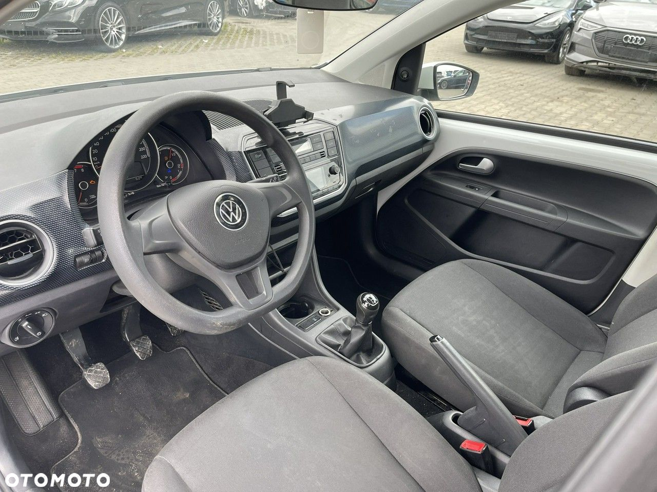 Volkswagen up! Eco (BlueMotion Technology) move - 8