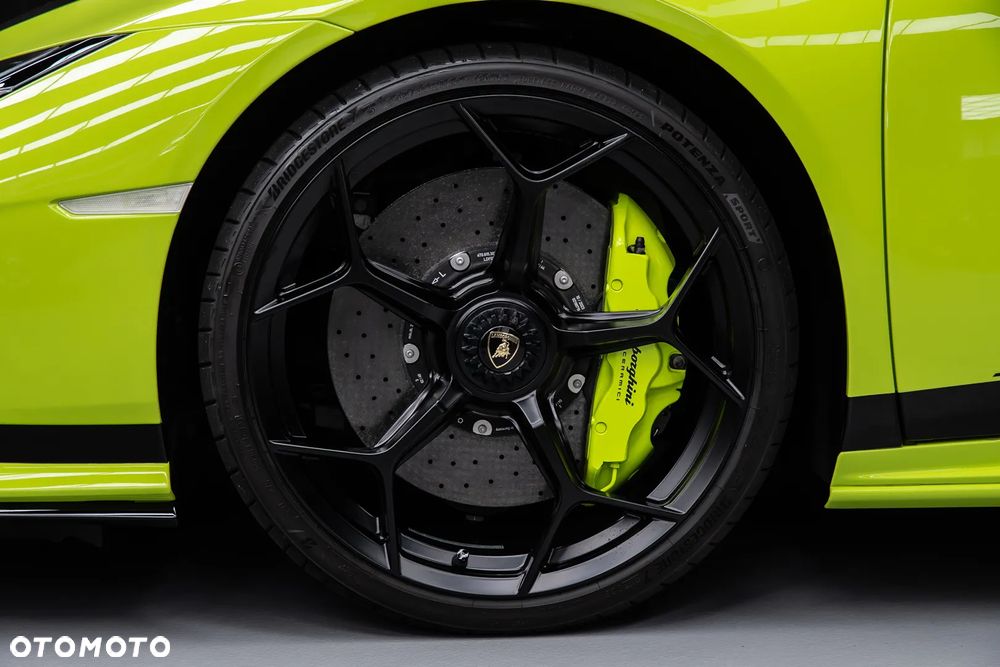 Lamborghini Huracan - 8