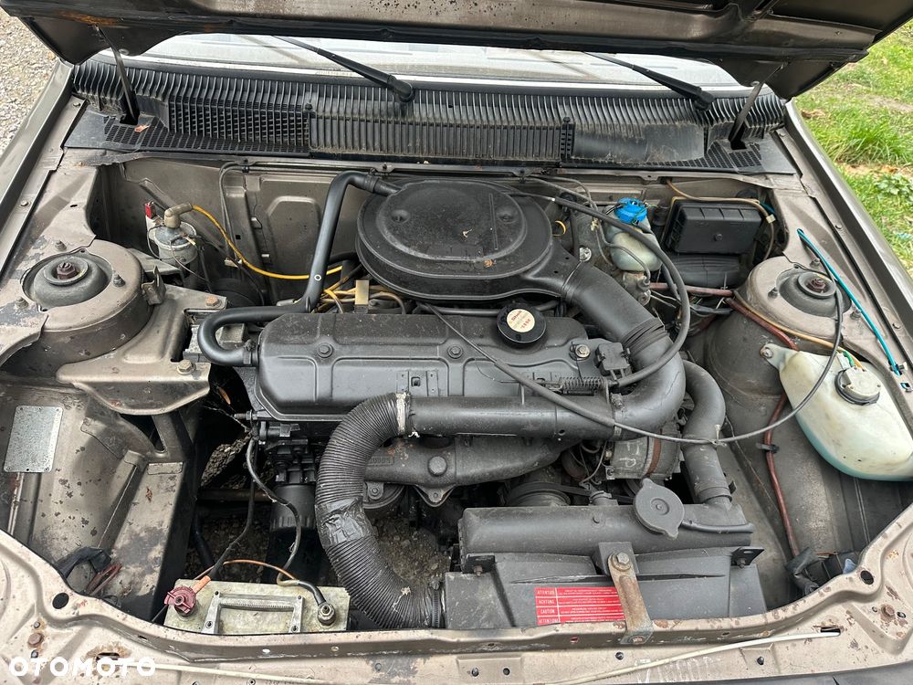 Peugeot 305 1.5 GR - 13