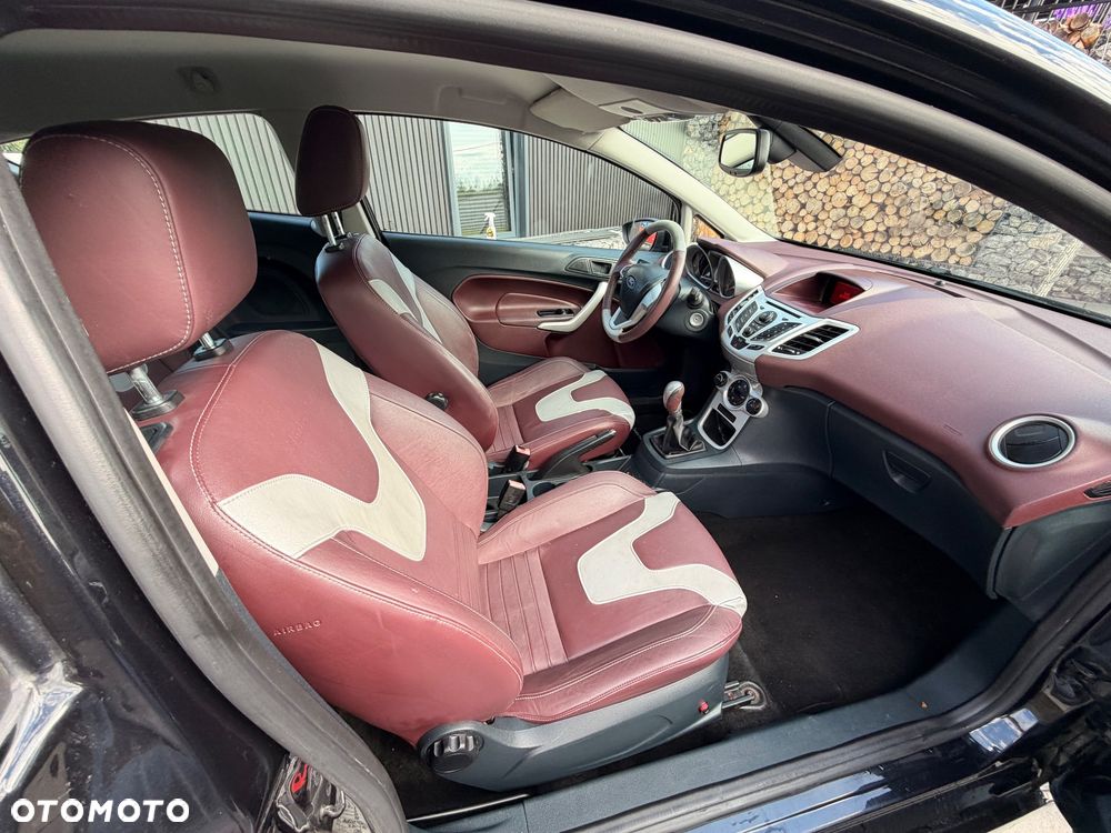 Ford Fiesta 1.4 Ghia - 2