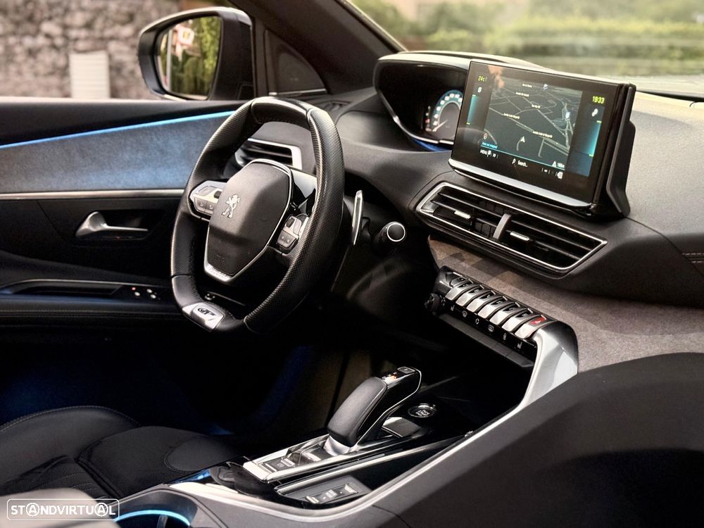 Peugeot 3008 1.6 Hybrid GT Pack e-EAT8 - 29