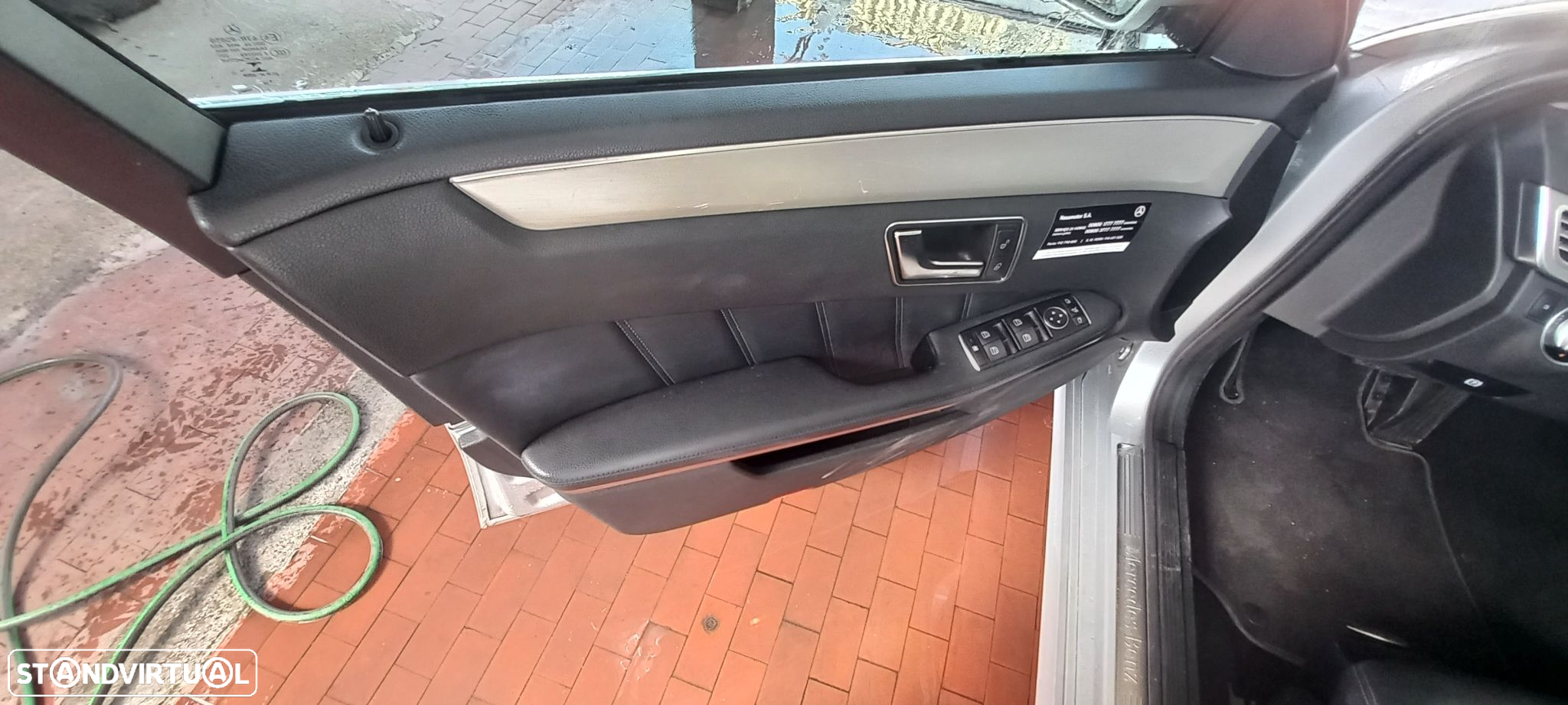 Mercedes-Benz E 300 - 5