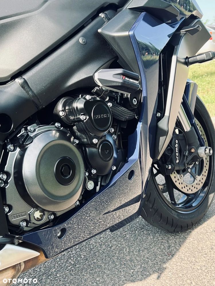 Suzuki GSX 1000 - 9