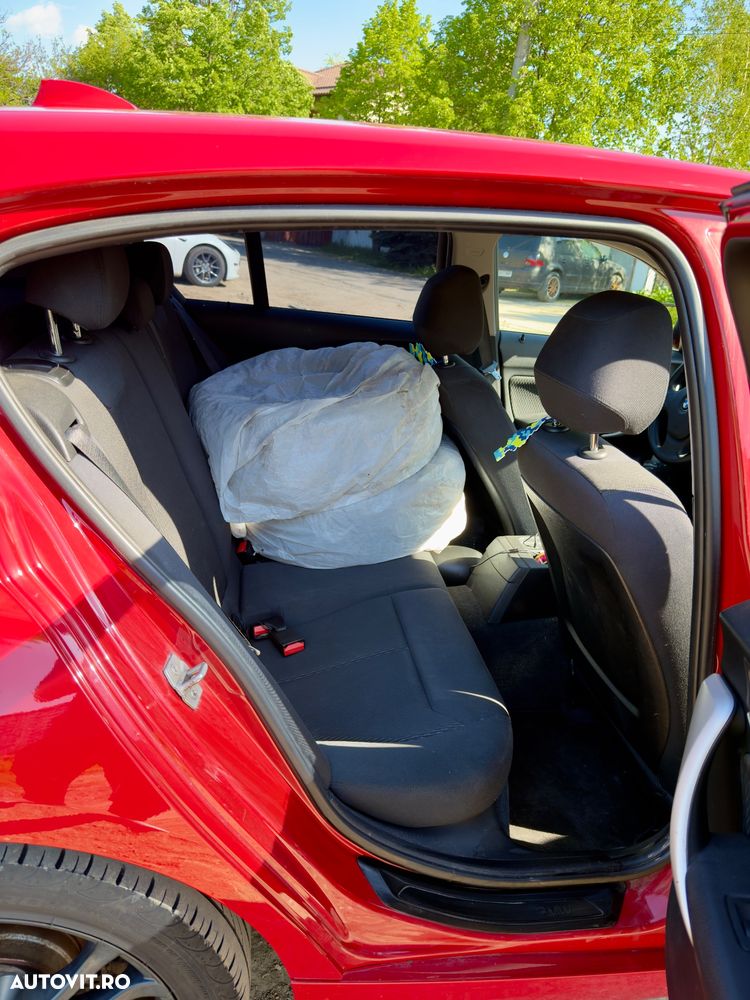 BMW Seria 1 116i - 9