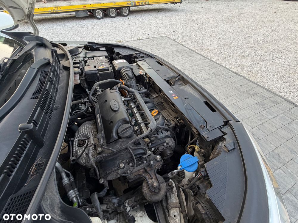 Kia Stonic 1.4 L - 28