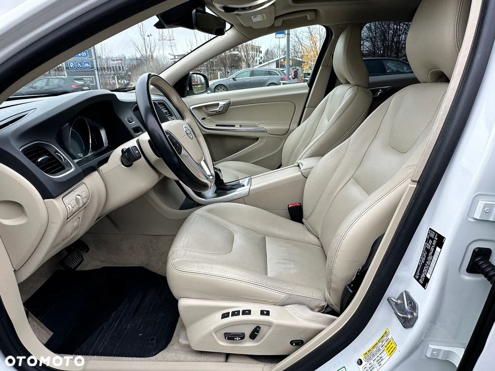 Volvo S60 T5 Drive-E Summum - 19