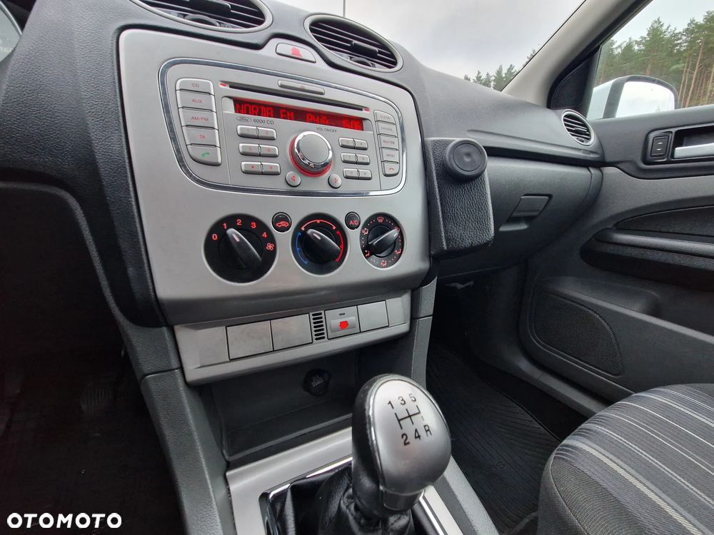 Ford Focus - 14