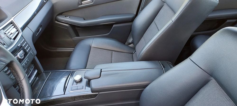 Mercedes-Benz Klasa E 200 CGI BlueEFFICIENCY 7G-TRONIC Avantgarde - 30