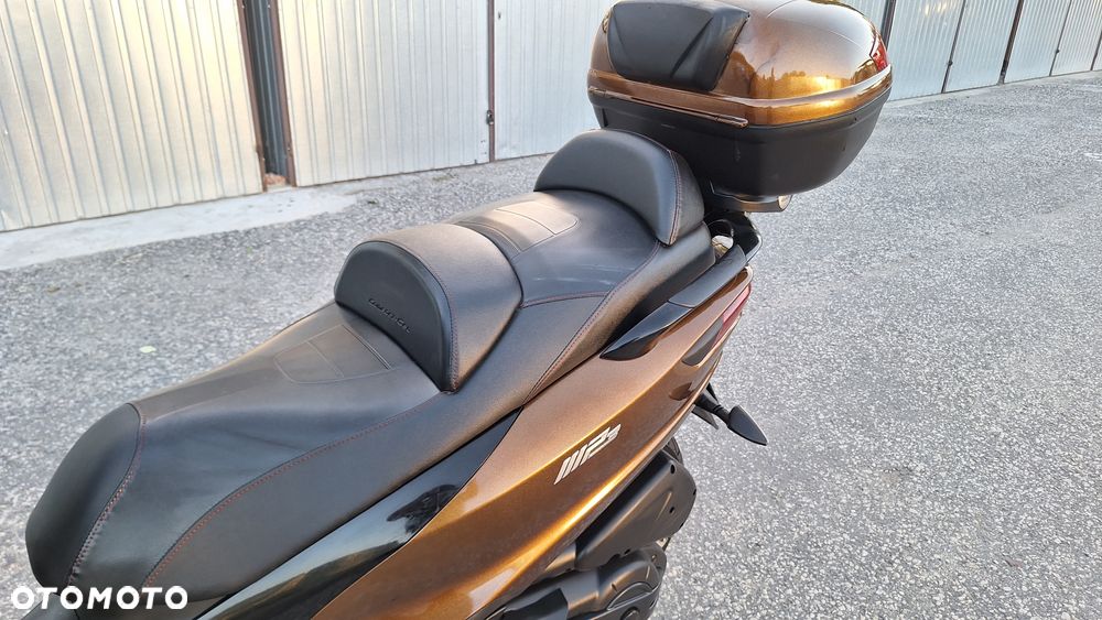 Piaggio MP-3 - 8