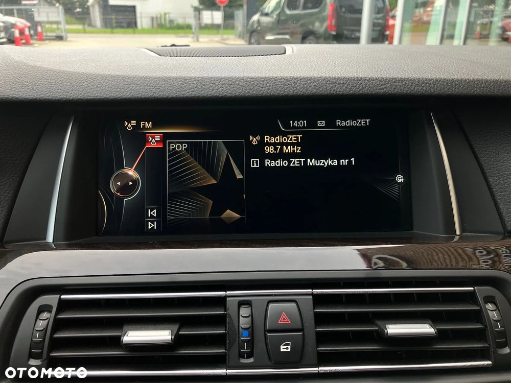BMW Seria 5 530d xDrive Luxury Line - 29