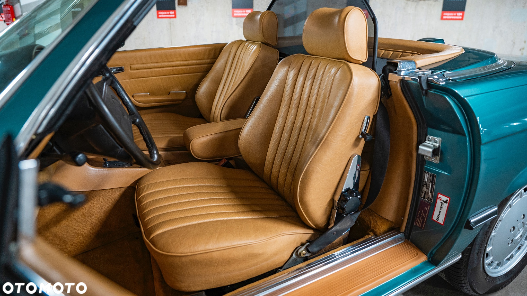 Mercedes-Benz SL - 16