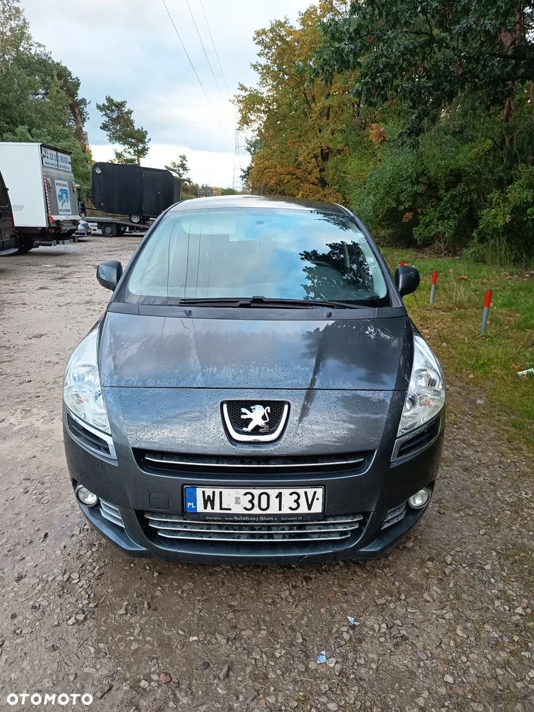 Peugeot 5008 - 3