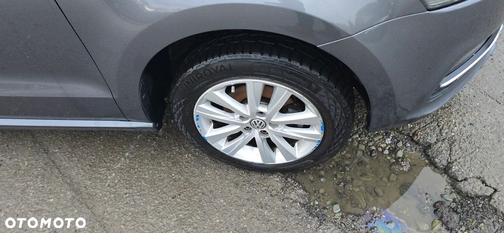 Volkswagen Polo 1.4 TDI (Blue Motion Technology) Comfortline - 24