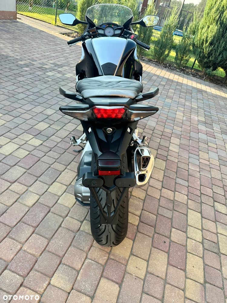 Honda VFR - 5