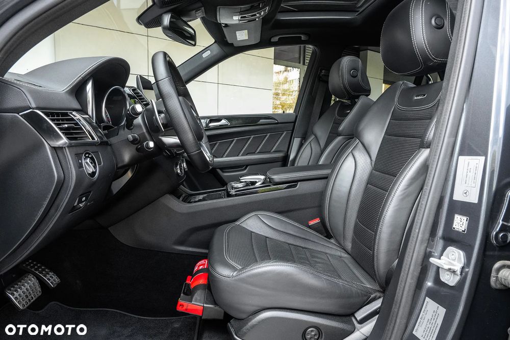 Mercedes-Benz GLE - 12