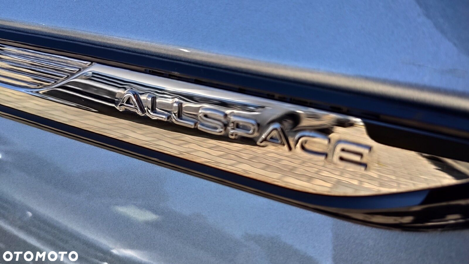 Volkswagen Tiguan - 37