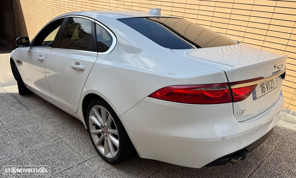 Jaguar XF 2.0 D Prestige AWD Aut. - 8
