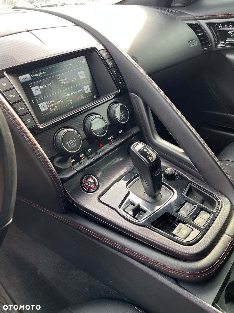 Jaguar F-Type AWD R - 9