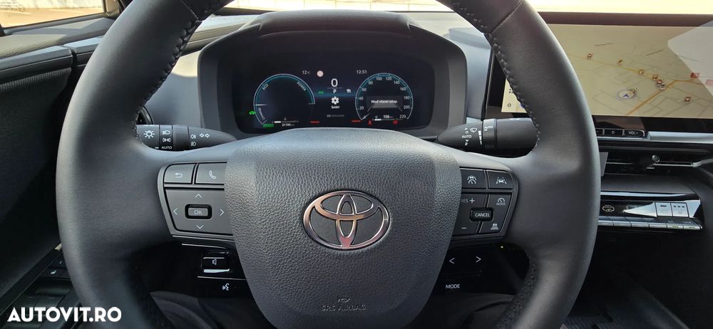 Toyota C-HR 1.8 Hybrid Team Deutschland - 19