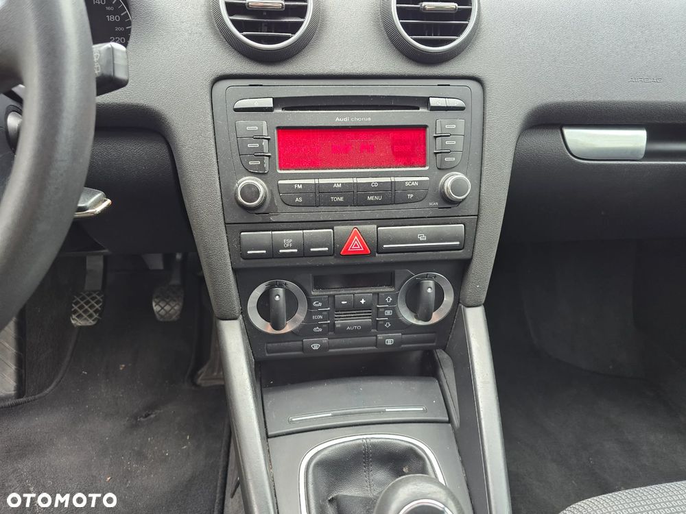 Audi A3 Sportback 1.6 Ambition - 17