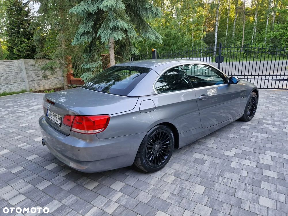 BMW Seria 3 325i - 21
