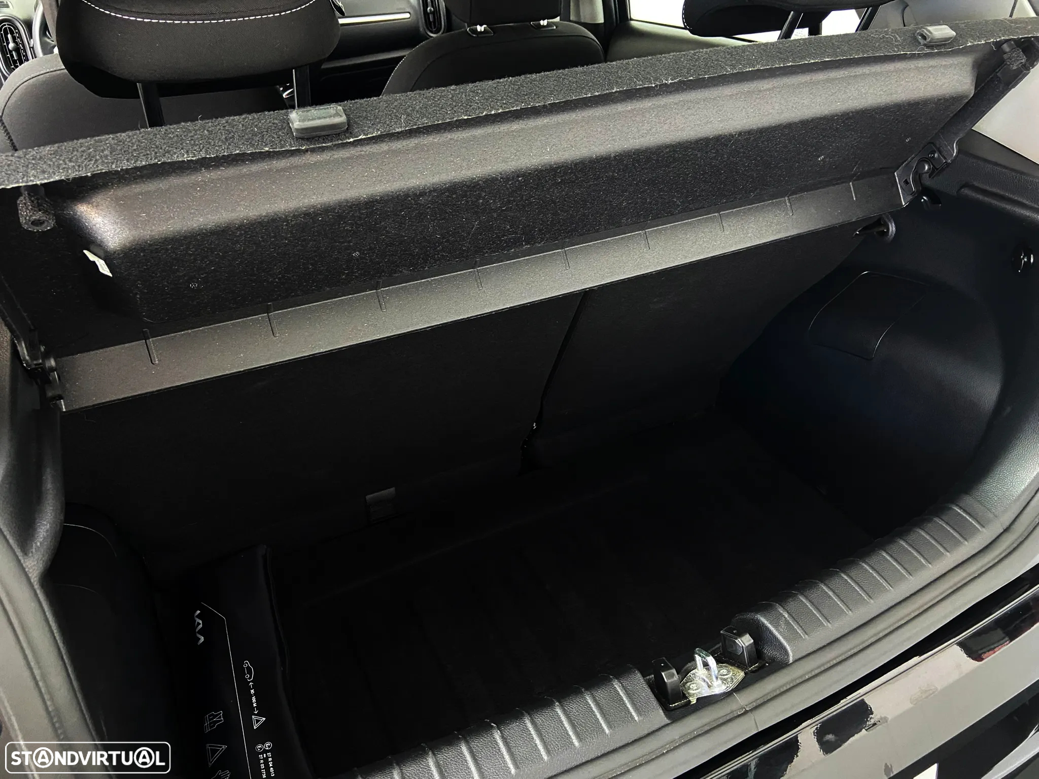 Kia Picanto 1.0 CVVT Urban - 11