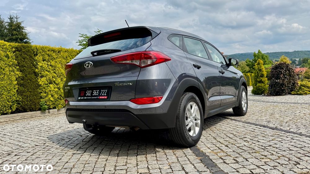Hyundai Tucson 1.6 GDI BlueDrive GO 2WD - 11