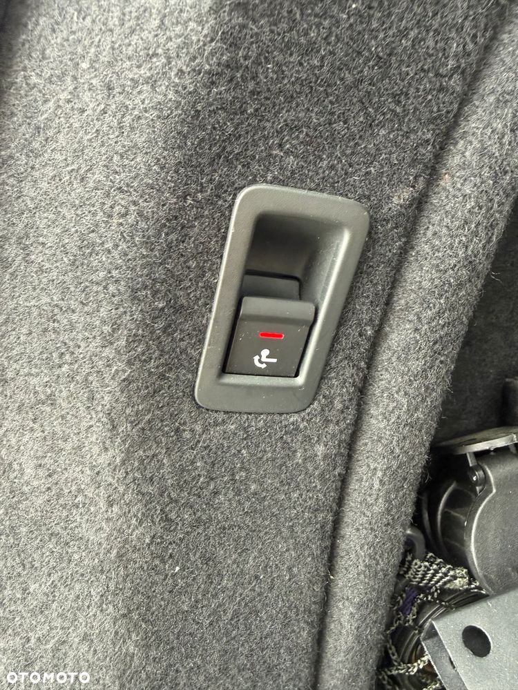 Audi A4 Avant 2.0 TDI Quattro - 9