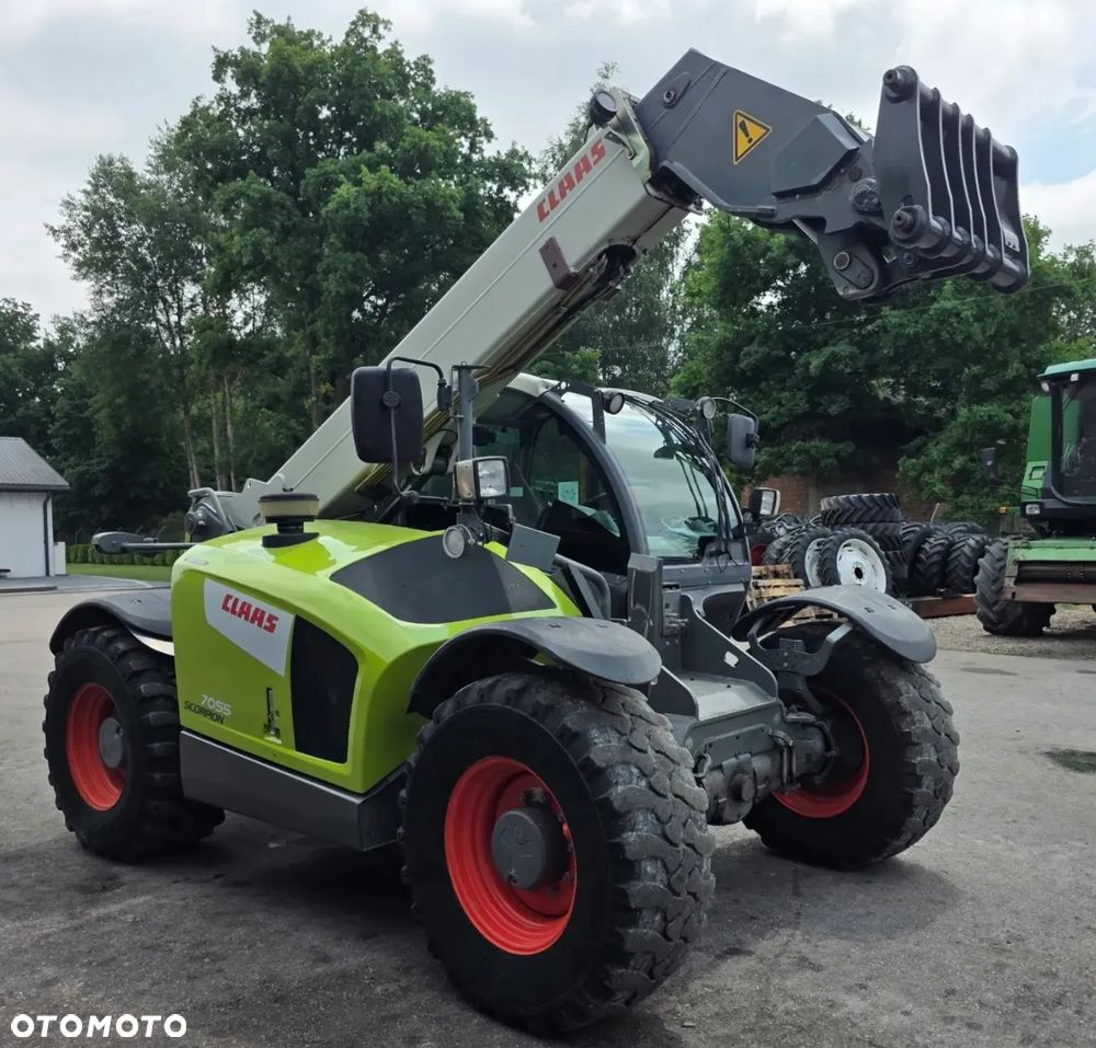 Claas Scorpion 7055 T4I  VPWR+40 - 16