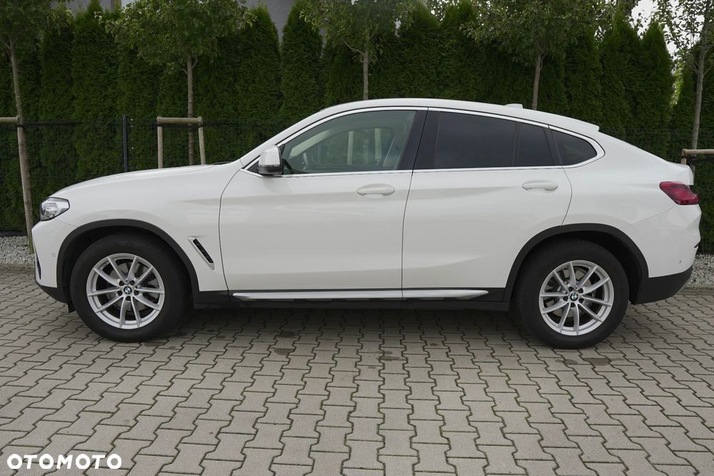 BMW X4 xDrive20i sport - 9