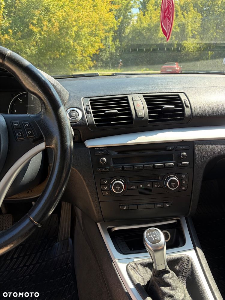 BMW Seria 1 118d - 13
