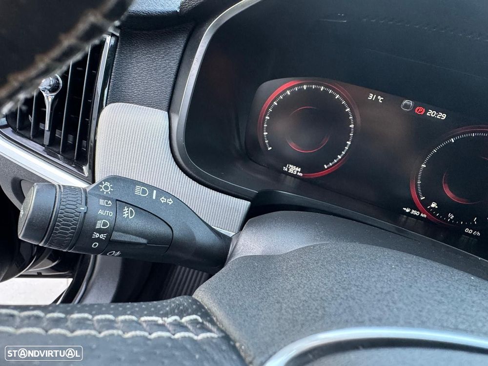 Volvo S90 2.0 D4 R-Design Geartronic - 38