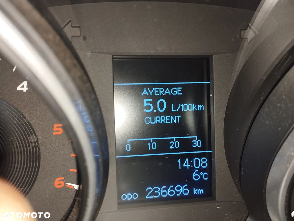 Toyota Avensis 2.0 D-4D Premium - 3