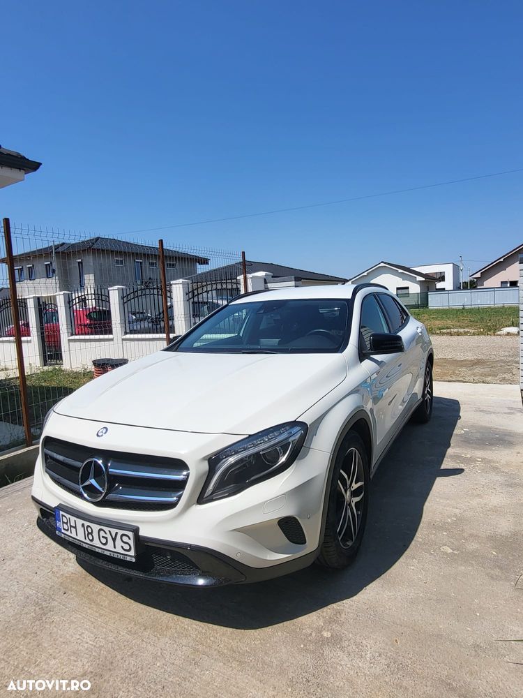 Mercedes-Benz GLA 220 CDI 4MATIC Aut. - 1