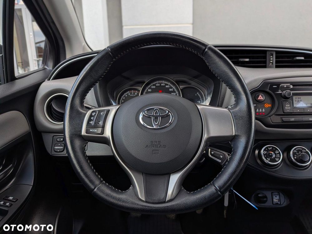 Toyota Yaris 1.0 Premium EU6 - 11