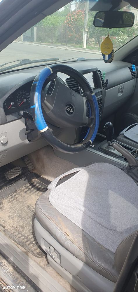 Kia Sorento - 4