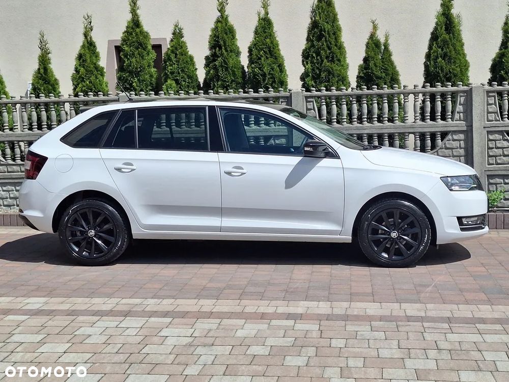 Skoda RAPID Spb 1.0 TSI Style - 32
