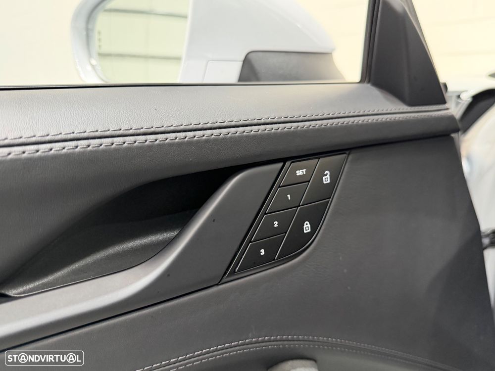 Porsche 911 (992) Targa 4 GTS PDK - 37